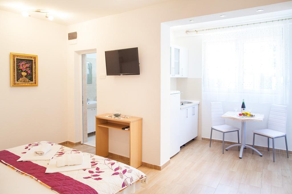 Apartments & Rooms Jelka كوتور المظهر الخارجي الصورة
